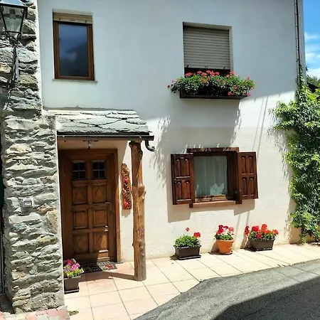 Appartement Di Montagna Lo Grop *