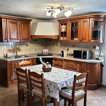 Di Montagna Lo Grop 아파트 *